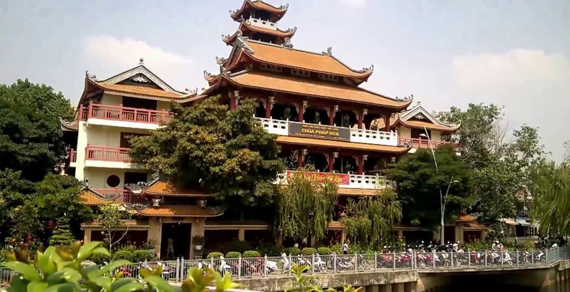 Explore Hue Countryside by Bicycle